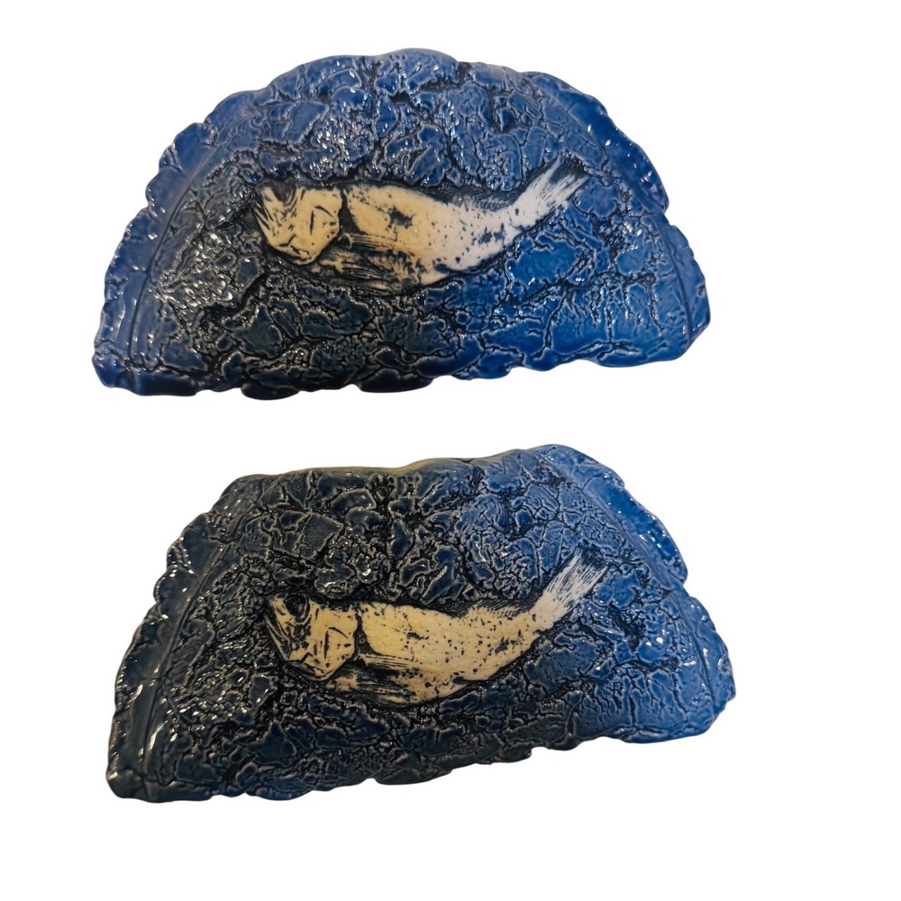 Tenmoku Pottery Malaysia Blue Fish Fossil Wall 2 Pockets Art‎ Vintage 3.5x7.5"